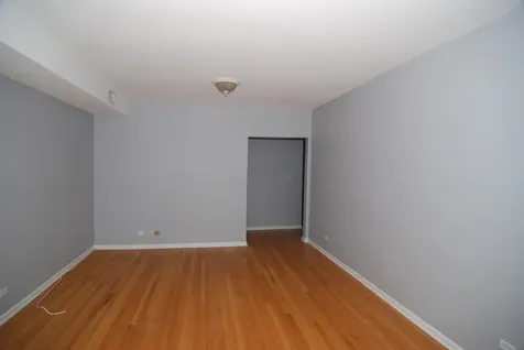 7732 North Paulina Street Chicago IL 60626