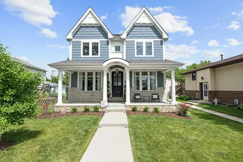 997 Florence Street Lemont IL 60439