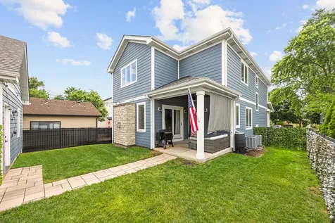 997 Florence Street Lemont IL 60439