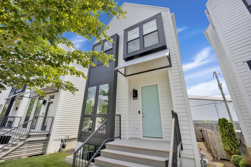 4415 West Waveland Avenue Chicago IL 60641