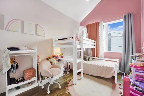 4415 West Waveland Avenue Chicago IL 60641