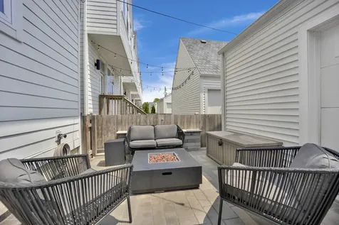 4415 West Waveland Avenue Chicago IL 60641