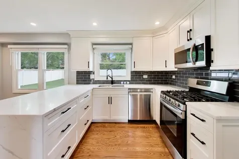 3780 Bordeaux Drive Hoffman Estates IL 60192
