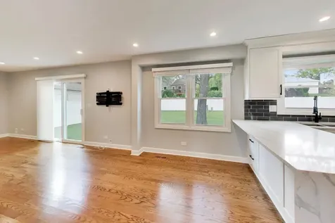 3780 Bordeaux Drive Hoffman Estates IL 60192