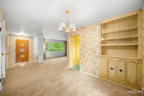 21 Golden Larch Court Naperville IL 60540