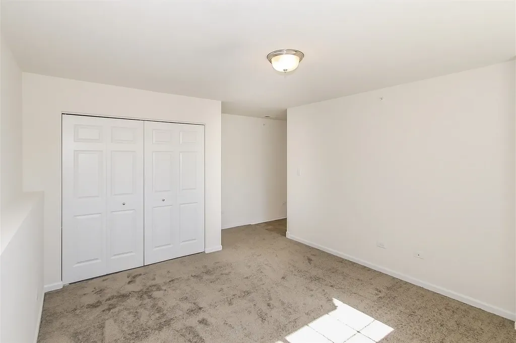 1923 Continental Avenue Naperville IL 60563
