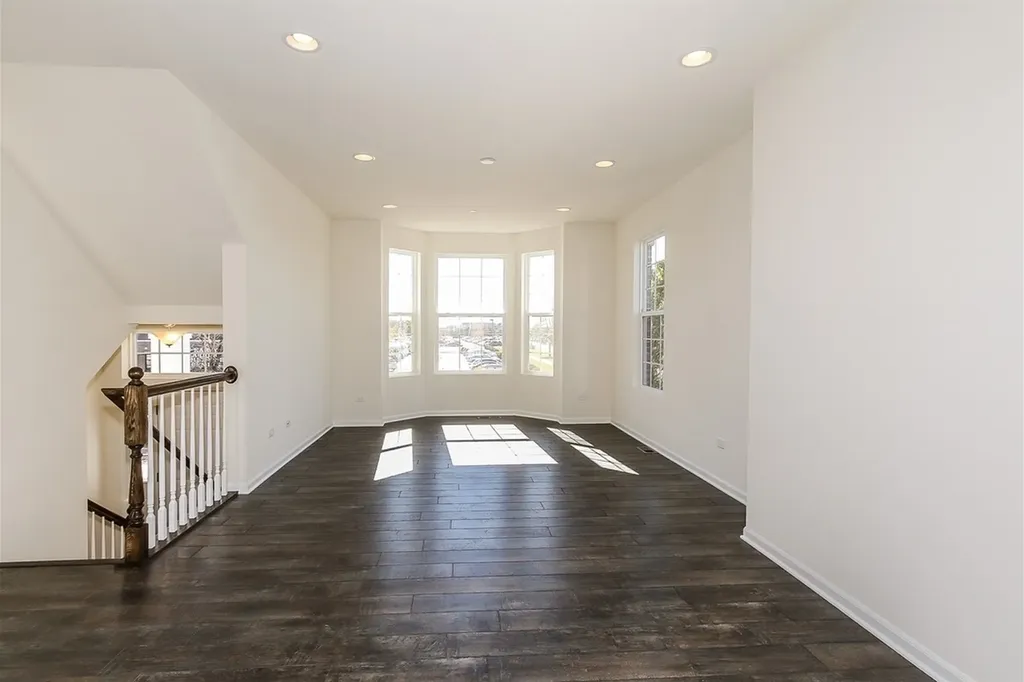 1923 Continental Avenue Naperville IL 60563