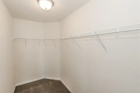 1923 Continental Avenue Naperville IL 60563