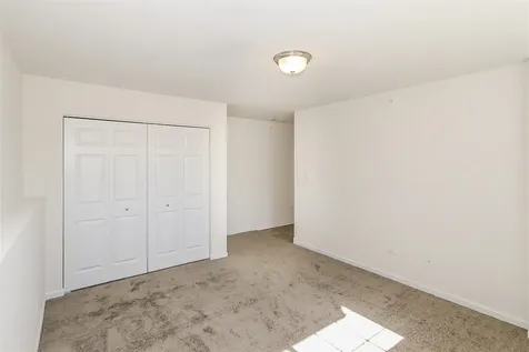 1923 Continental Avenue Naperville IL 60563