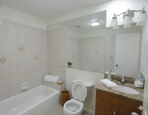 1223 East 52nd Street Chicago IL 60615