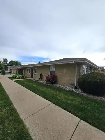 6101 West 82nd Place Burbank IL 60459