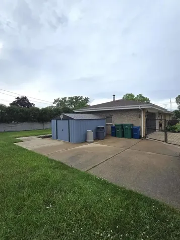 6101 West 82nd Place Burbank IL 60459