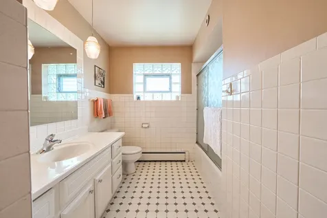 5859 South Brainard Avenue Countryside IL 60525
