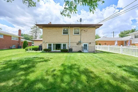 5859 South Brainard Avenue Countryside IL 60525