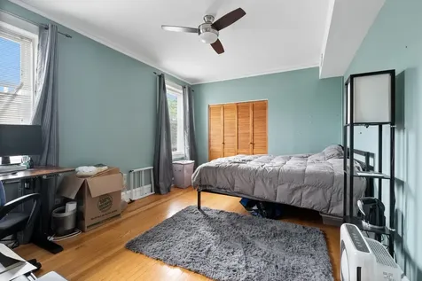 2732 West Greenleaf Avenue Chicago IL 60645