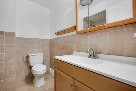 2214 South Goebbert Road Arlington Heights IL 60005