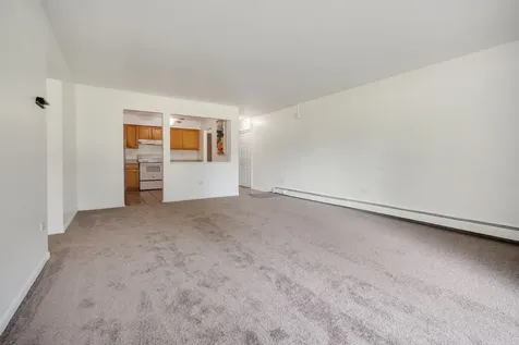 2214 South Goebbert Road Arlington Heights IL 60005