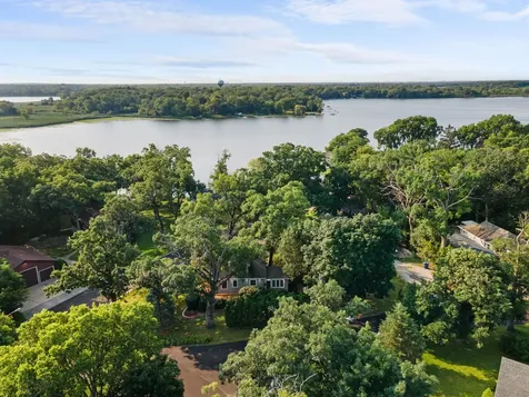 21549 West Birch Street Lake Villa IL 60046