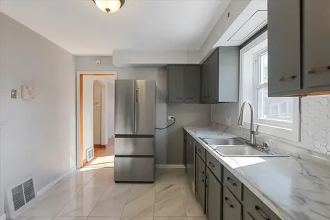 12226 South Racine Avenue Chicago IL 60643