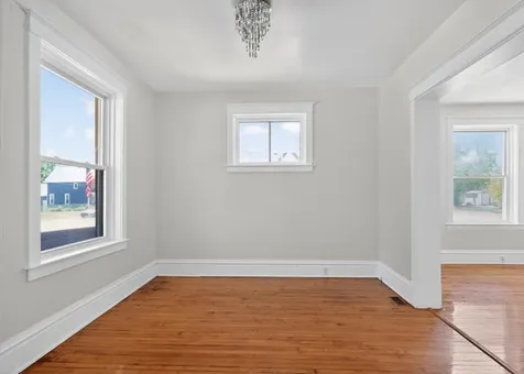 558 North Crystal Street Elgin IL 60123