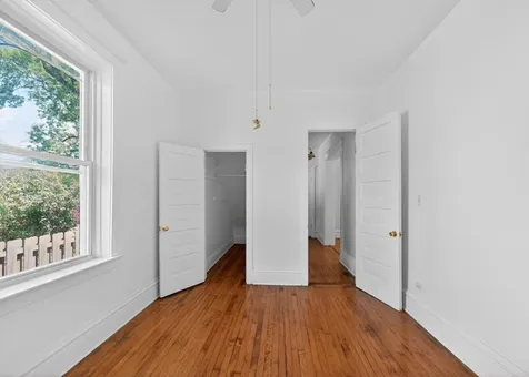 558 North Crystal Street Elgin IL 60123