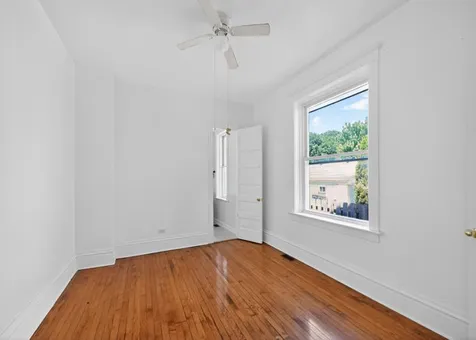 558 North Crystal Street Elgin IL 60123
