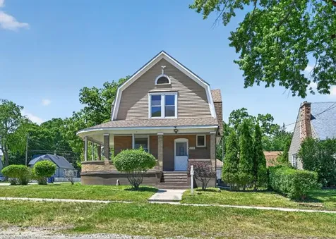 558 North Crystal Street Elgin IL 60123