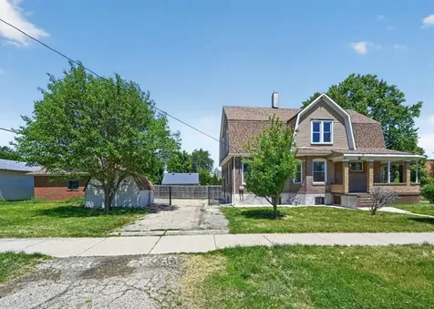 558 North Crystal Street Elgin IL 60123