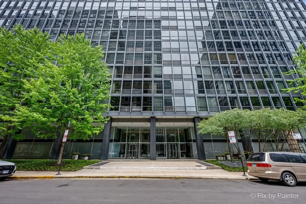 900 North Lake Shore Drive Chicago IL 60611