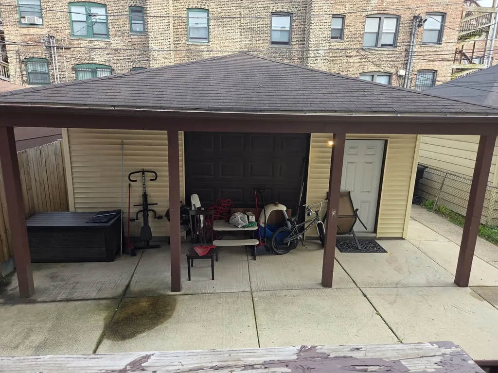 5037 West Adams Street Chicago IL 60644