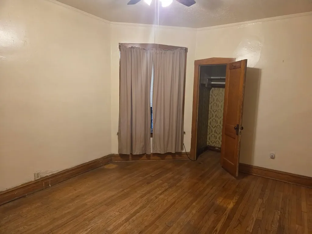 5037 West Adams Street Chicago IL 60644