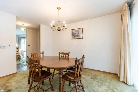 70 Dover Drive Des Plaines IL 60018