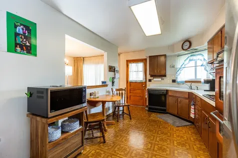 70 Dover Drive Des Plaines IL 60018
