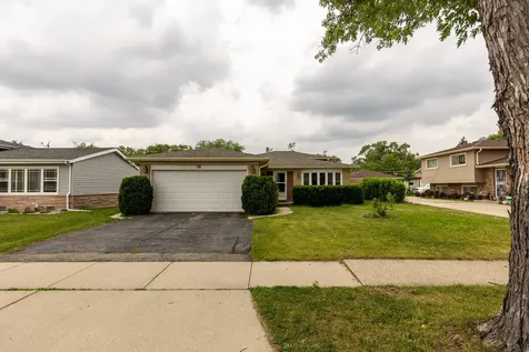 70 Dover Drive Des Plaines IL 60018