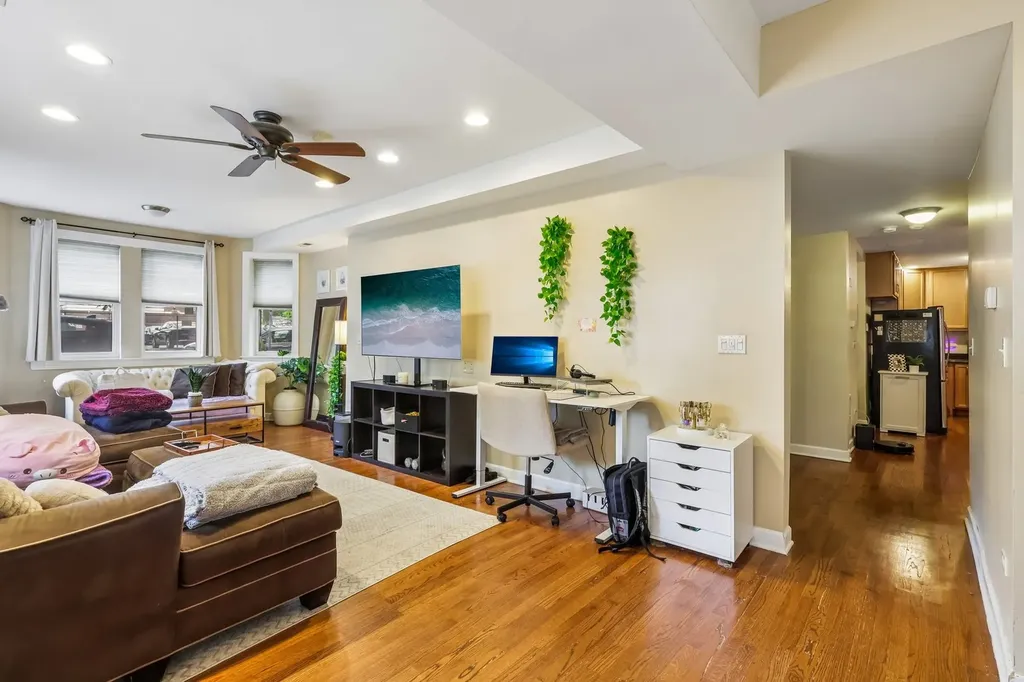 4634 North Albany Avenue Chicago IL 60625