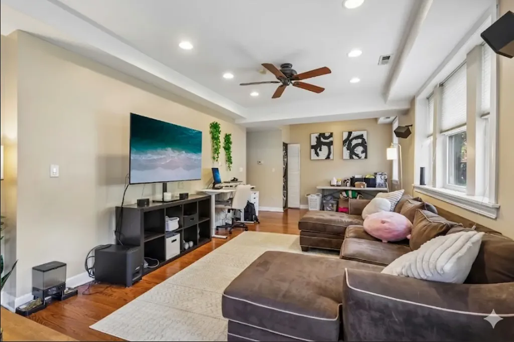 4634 North Albany Avenue Chicago IL 60625