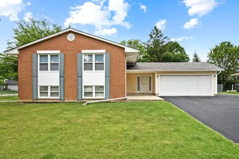 1381 Volkamer Trail Elk Grove Village IL 60007