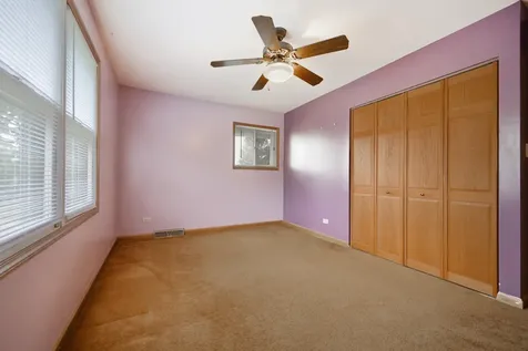 1381 Volkamer Trail Elk Grove Village IL 60007
