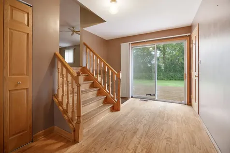 1381 Volkamer Trail Elk Grove Village IL 60007