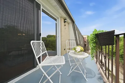 814 North River Road Mount Prospect IL 60056