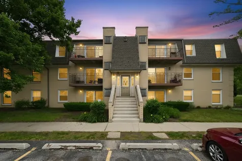 814 North River Road Mount Prospect IL 60056