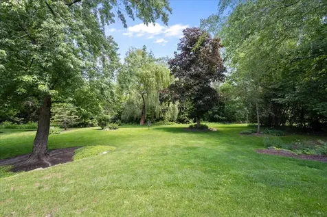 685 Wicklow Road Deerfield IL 60015