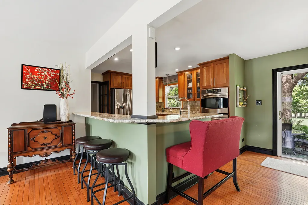 11S560 Whittington Lane Naperville IL 60564