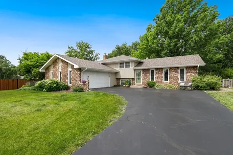 11S560 Whittington Lane Naperville IL 60564