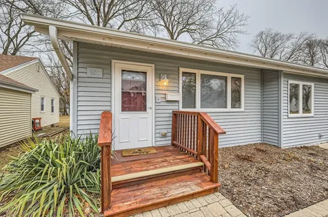 601 Oakwood Drive Geneva IL 60134