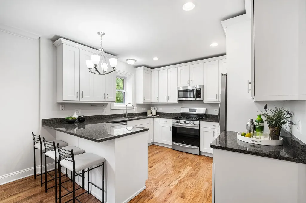 1502 North Sedgwick Street Chicago IL 60610