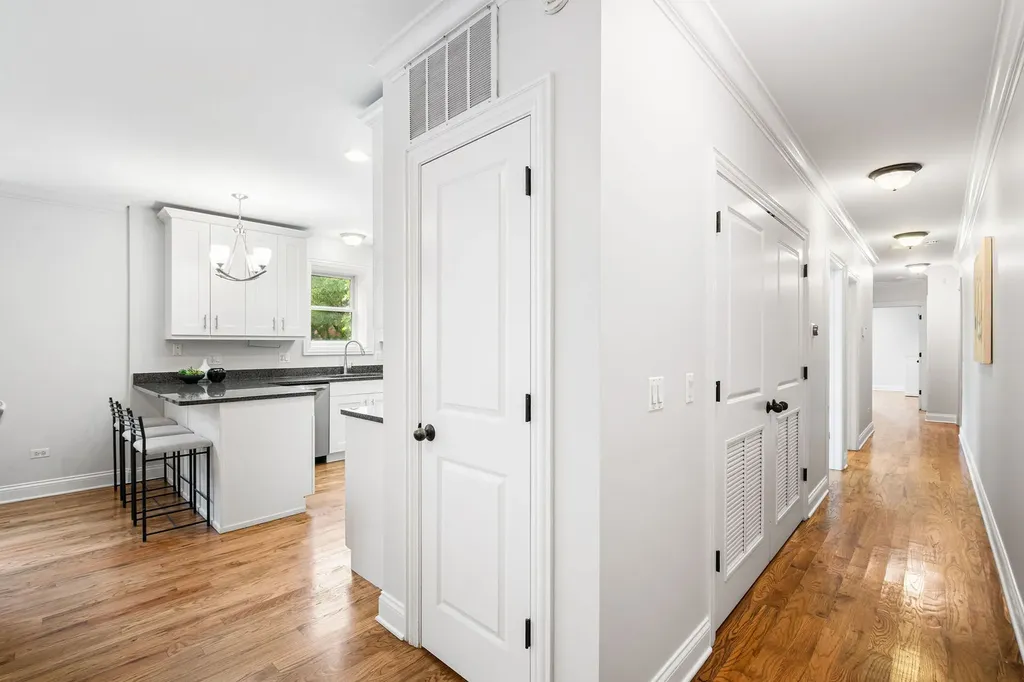 1502 North Sedgwick Street Chicago IL 60610