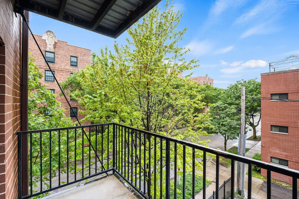 1502 North Sedgwick Street Chicago IL 60610
