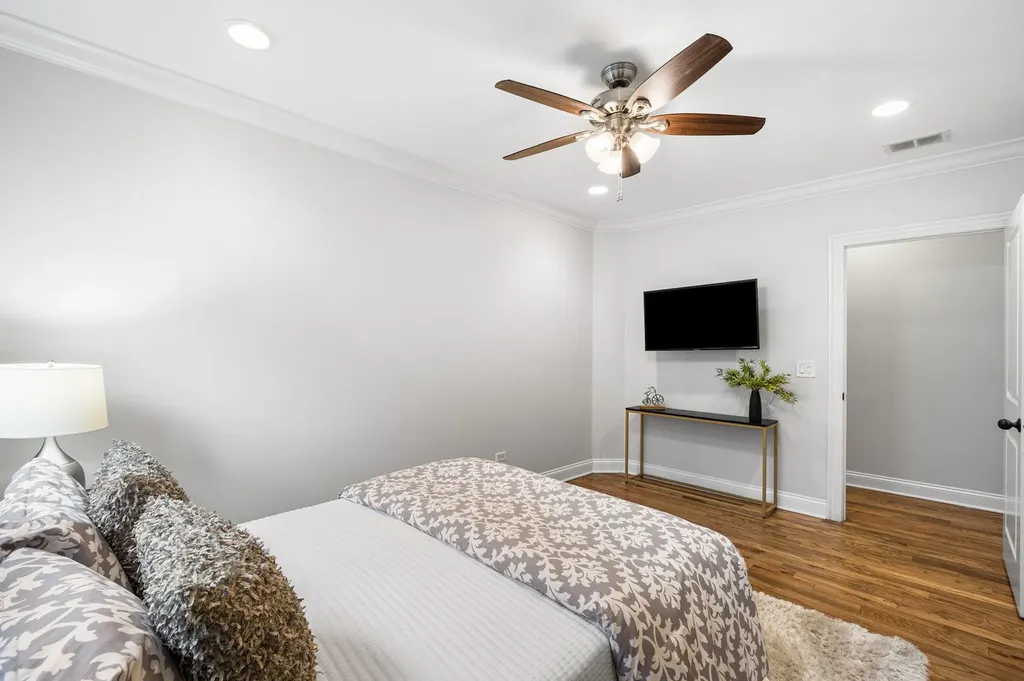 1502 North Sedgwick Street Chicago IL 60610
