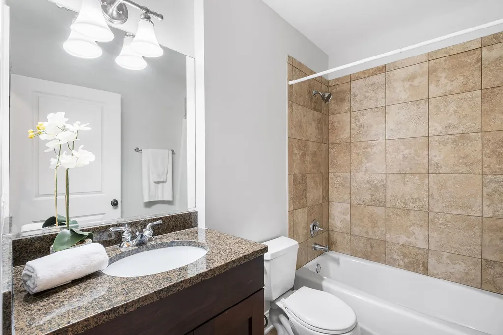 1502 North Sedgwick Street Chicago IL 60610